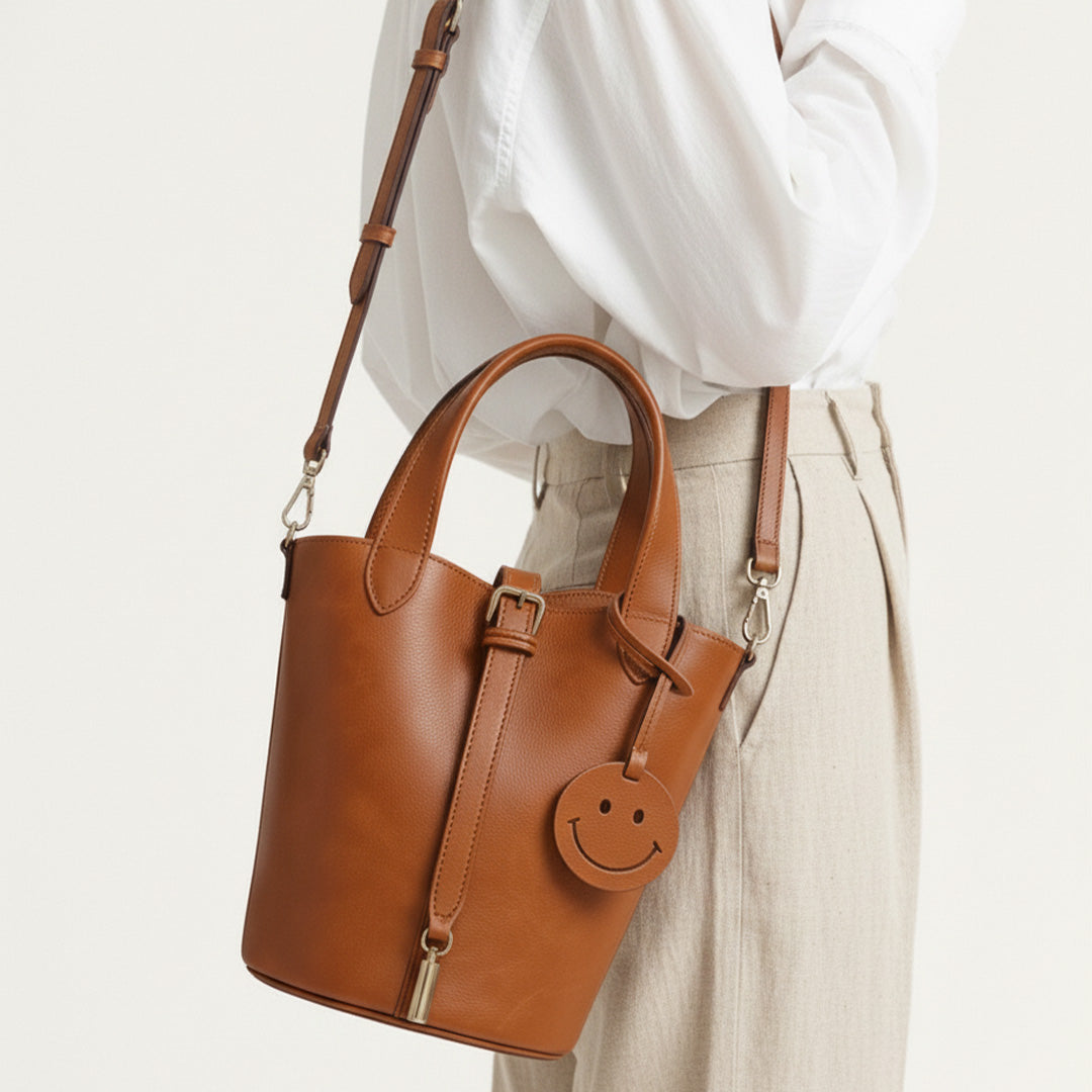 Clara | Leather Smile Bag